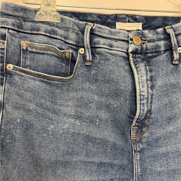 Good American Women’s Jeans Good Petite Straight Indigo 254 light acid wash 15 - Picture 5 of 11